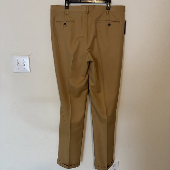 NWT Roundtree & Yorke Pants Travel Smart Mens Tall 38x36 Dress Tan Pleated - Picture 5 of 12